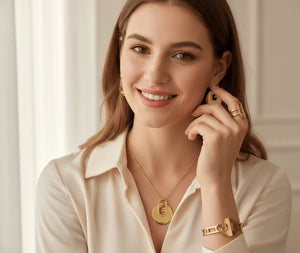 Fendi Pendant Jewelry Set